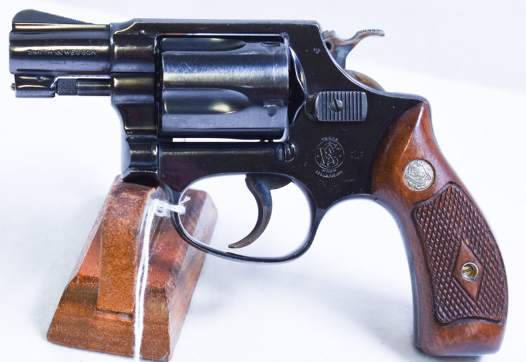 SOLD 1956 SMITH & WESSON PRE MODEL 36 CHIEFS SPECIAL REVOLVER, EARLY