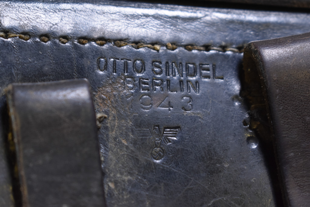 SOLD ULTRA RARE, 1943 OTTO SINDEL POLICE EAGLE/B HARDSHELL P.38 HOLSTER ...