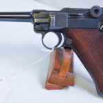 SOLD EXCEPTIONAL GERMAN WWII 1939 42 CODE,  P.08 LUGER PISTOL, ALL MATCHING INCLUDING THE MAG, REAL EYE POPPER!