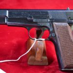 SOLD MON DEC 12, VERY CHOICE, NAZI OCCUPATION FN / BROWNING HIGH POWER PISTOL, EARLY PRE-LETTER BLOCK FIXED SIGHT VARIANT, EARLY 1943 PROUDCTION, VERY CRISP!