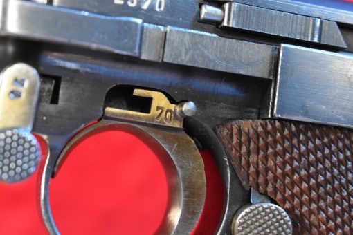 THU JUL 17, VERY CHOICE GERMAN WWII 1937 S/42 P.08 LUGER PISTOL, ALL MATCHING INCLUDING THE MAG, EARLY RUST BLUE/STRAW, VERY SHARP! - Image 12