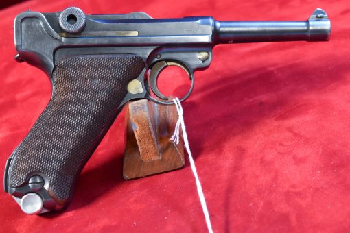 THU JUL 17, VERY CHOICE GERMAN WWII 1937 S/42 P.08 LUGER PISTOL, ALL MATCHING INCLUDING THE MAG, EARLY RUST BLUE/STRAW, VERY SHARP! - Image 3
