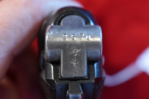 THU JUL 17, VERY CHOICE GERMAN WWII 1937 S/42 P.08 LUGER PISTOL, ALL MATCHING INCLUDING THE MAG, EARLY RUST BLUE/STRAW, VERY SHARP! - Image 6