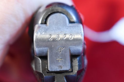 THU JUL 17, VERY CHOICE GERMAN WWII 1937 S/42 P.08 LUGER PISTOL, ALL MATCHING INCLUDING THE MAG, EARLY RUST BLUE/STRAW, VERY SHARP! - Image 7