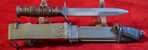 THU JUL 24, US WWII SCARCE MAKER, AERIAL GUARD MARKED, M3 FIGHTING KNIFE WITH M8 SCABBARD, MINT COLLECTOR GRADE! - Image 3