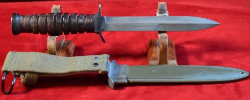 THU JUL 24, US WWII SCARCE MAKER, BOKER GUARD MARKED, M3 FIGHTING KNIFE WITH M8 SCABBARD, MINT COLLECTOR GRADE! - Image 3