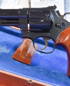 WED AUG 20, SMITH IN WESSON MODEL 57 .41 MAGNUM REVOLVER, 1970'S PRODUCTION WITH WOODEN CASE, MINTY!