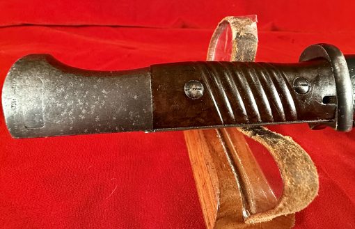 TUE AUG 19, ORIGINAL GERMAN WWII 1940 WKC MADE 98K MAUSER BAYONET, MATCHING UNCLEANED VET BROUGHT BACK TROPHY! - Image 9