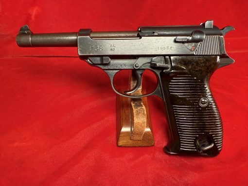 TUE AUG 19, GERMAN WWII WALTHER ac42  P.38 PISTOL, F BLOCK, WITH HOLSTER, VET WAR TROPHY STRAIGHT OUT OF THE WOODWORK! - Image 2