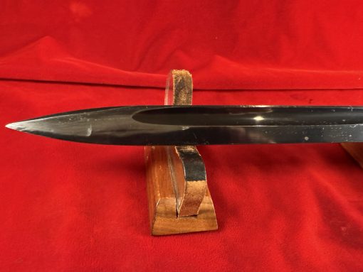 TUE AUG 19, ORIGINAL GERMAN WWII 1940 WKC MADE 98K MAUSER BAYONET, MATCHING UNCLEANED VET BROUGHT BACK TROPHY! - Image 4