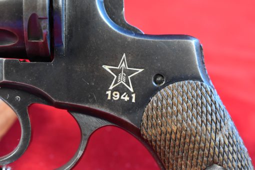 THU SEP 18, NON IMPORT 1941 TULA MADE NAGANT REVOLVER, ALL MATCHING & VERY SHARP! - Image 4