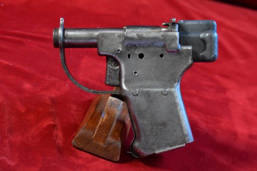 SOLD THU SEP 11, US WWII O.S.S. LIBERATOR PISTOL, RARE TYPE 3, 4 HOLE VARIANT, WITH REPRO BOX & GIBLETS, NICE! - Image 1