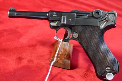 WED SEP 10, EXTREMELY RARE, 1939 SWEDISH CONTRACT MAUSER BANNER LUGER PISTOL, 30 CAL, MATCHING MAG, MINT SHARP! - Image 1