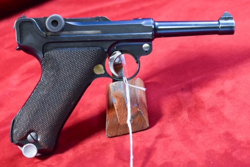 WED SEP 10, EXTREMELY RARE, 1939 SWEDISH CONTRACT MAUSER BANNER LUGER PISTOL, 30 CAL, MATCHING MAG, MINT SHARP! - Image 3