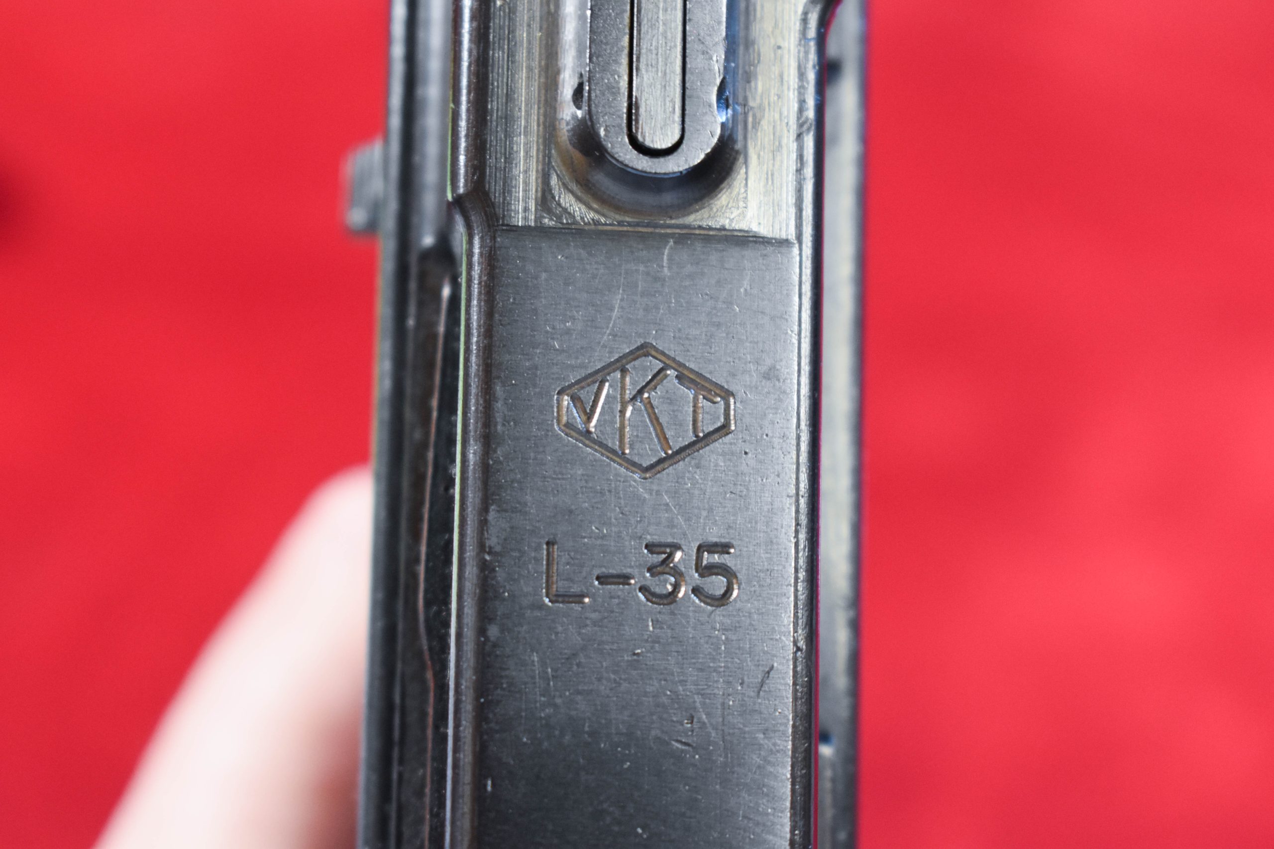 VKT-3 FRI OCT 24, VERY SCARCE & EXCEPTIONAL, FINNISH 1940 1st SERIES PISTOOLI L-35 LAHTI PISTOL, PRODUCTION, WINTER WAR USED, VERY CRISP! - Image 4