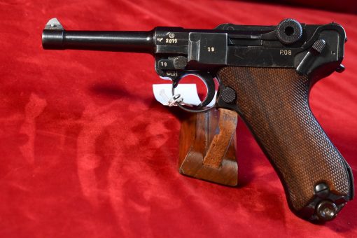 THU OCT 16, VERY RARE & UNUSUAL MAUSER BANNER LUGER, POST WAR AUSTRIAN ISSUE, VERY CRISP! - Image 1