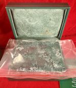 WED NOV 19, ICONIC - CLASSIC ROLEX SUBMARINER, 1991 FULL SET, ROLEX WARRANTY PAPER, ORIGINAL BOX-PILLOW, BOOKLETS AND HANG TAG!!! - Image 30