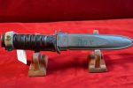 TUE DEC 9, US WWII VERY RARE AERIAL BLADE MARKED, M3 FIGHTING KNIFE & M8 SCABBARD, - Image 2