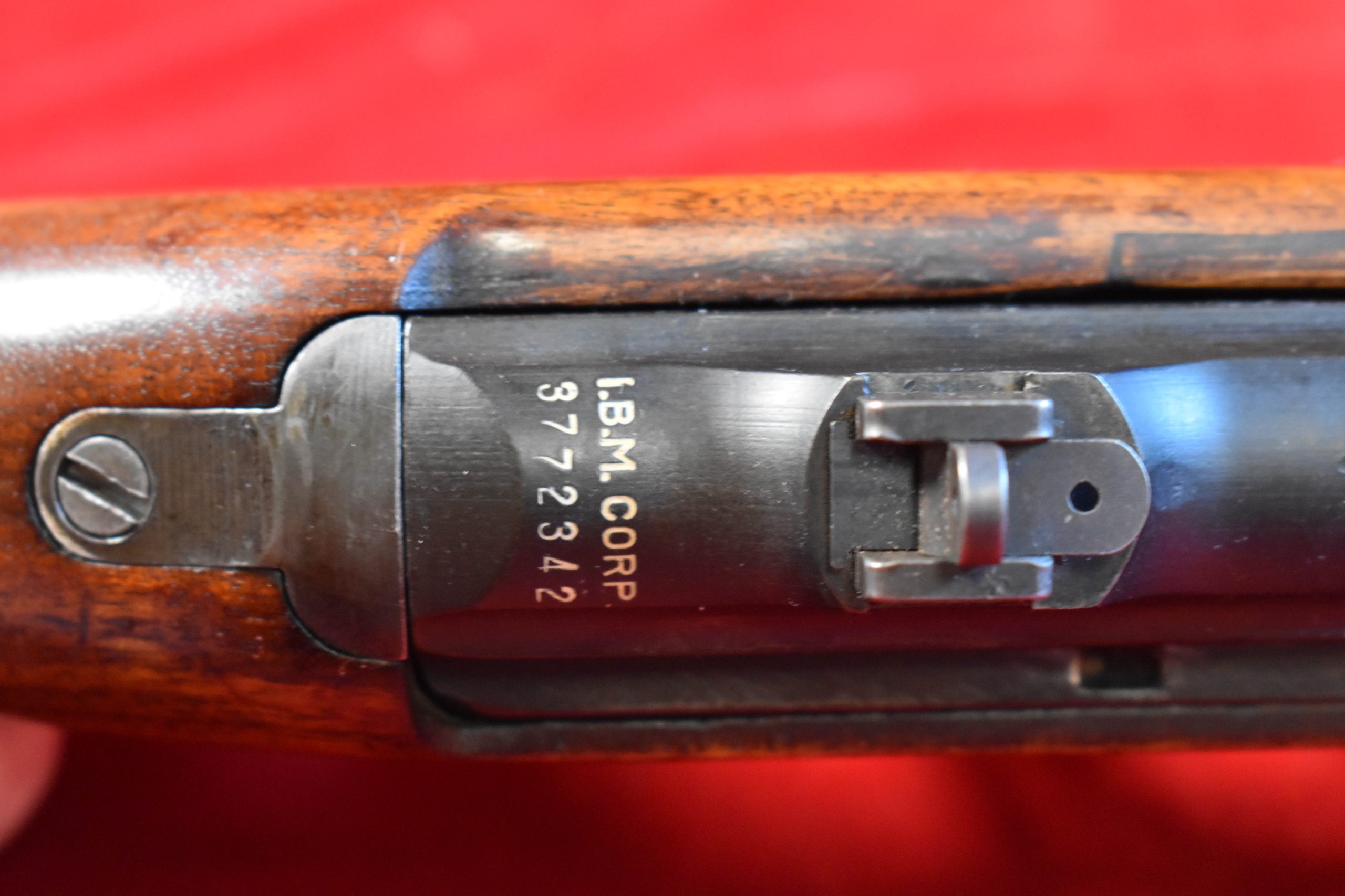 IBEE-4 TUE DEC 30, US WW2 RARE I.B.M. M1 CARBINE 1-44 PRODUCTION 100% CORRECT AND NICE! RARE CHERRYWOOD STOCK! - Image 1