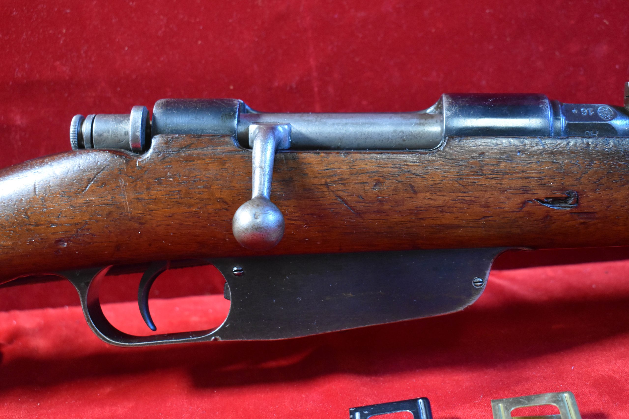 24CARCA-11 THU MAR 26, VERY CHOICE & RARE ITALIAN WWII 6.5mm MOSCHETTO MODELLO 1891/24 CARBINE, WITH SLING, ABOUT AS CLEAN OF AN EXAMPLE AS YOU WILL EVER SEE & OF COURSE NOT IMPORT MARKED! WITH STRIPPER CLIPS TOO! - Image 1
