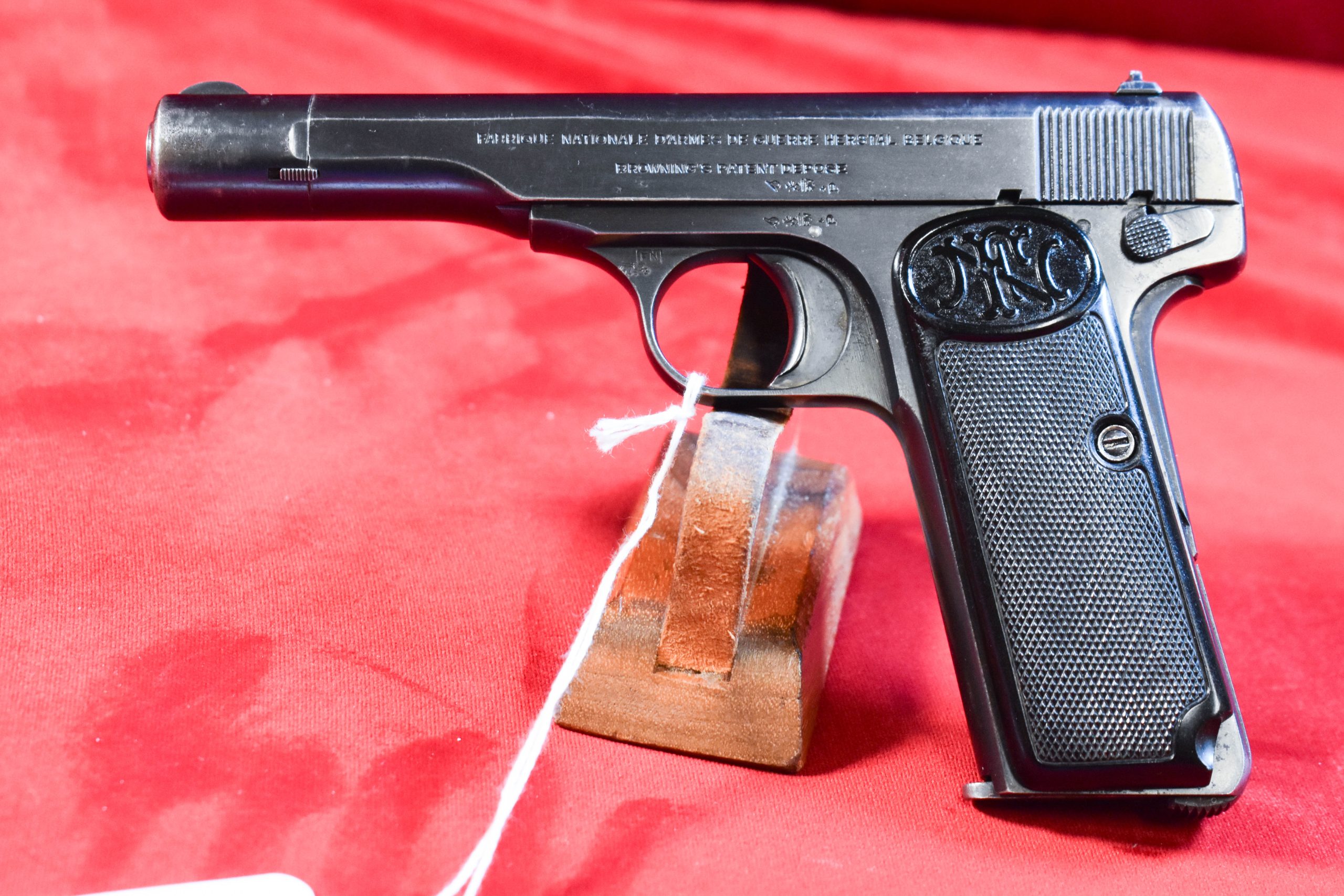 FLOOR-1 MON MAR 30, ULTRA RARE 1940 NAZI OCCUPATION WaA613 ACCEPTED DUTCH PREWAR CONTRACT FN 1922 PISTOL, RARE .380 CALIBER, TYPE B VARIANT, MINT CRISP! - Image 1