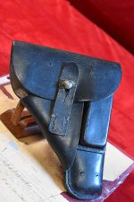 TUE MAR 17, OUTSTANDING MAUSER HSc PISTOL, GERMAN ARMY 1942 PRODUCTION, EAGLE/135 WAFFENAMT, MILITARY FINISH, FULL RIG, STILL WITH CAPTURE PAPERS! - Image 20