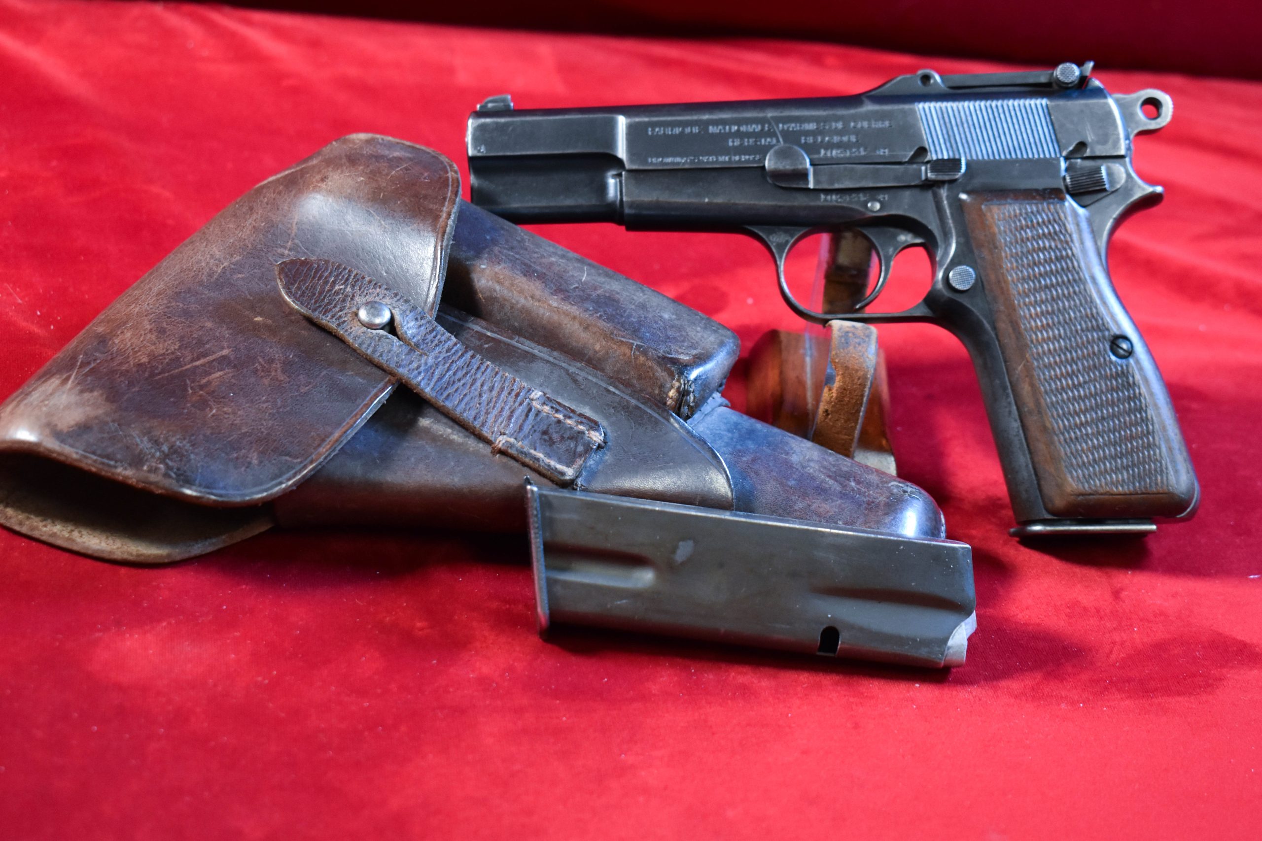 JOR-1 MON APR 6, IMPORTANT & ULTRA RARE NAZI SLOTTED TANGENT FN/BROWNING HIGH POWER PISTOL, WaA613 INSPECTED, SUB-VARIANT 1, NOV, 1940, FULL RIG WITH jor 1941 HOLSTER & 2 WaA613 MAGS TOO! - Image 1