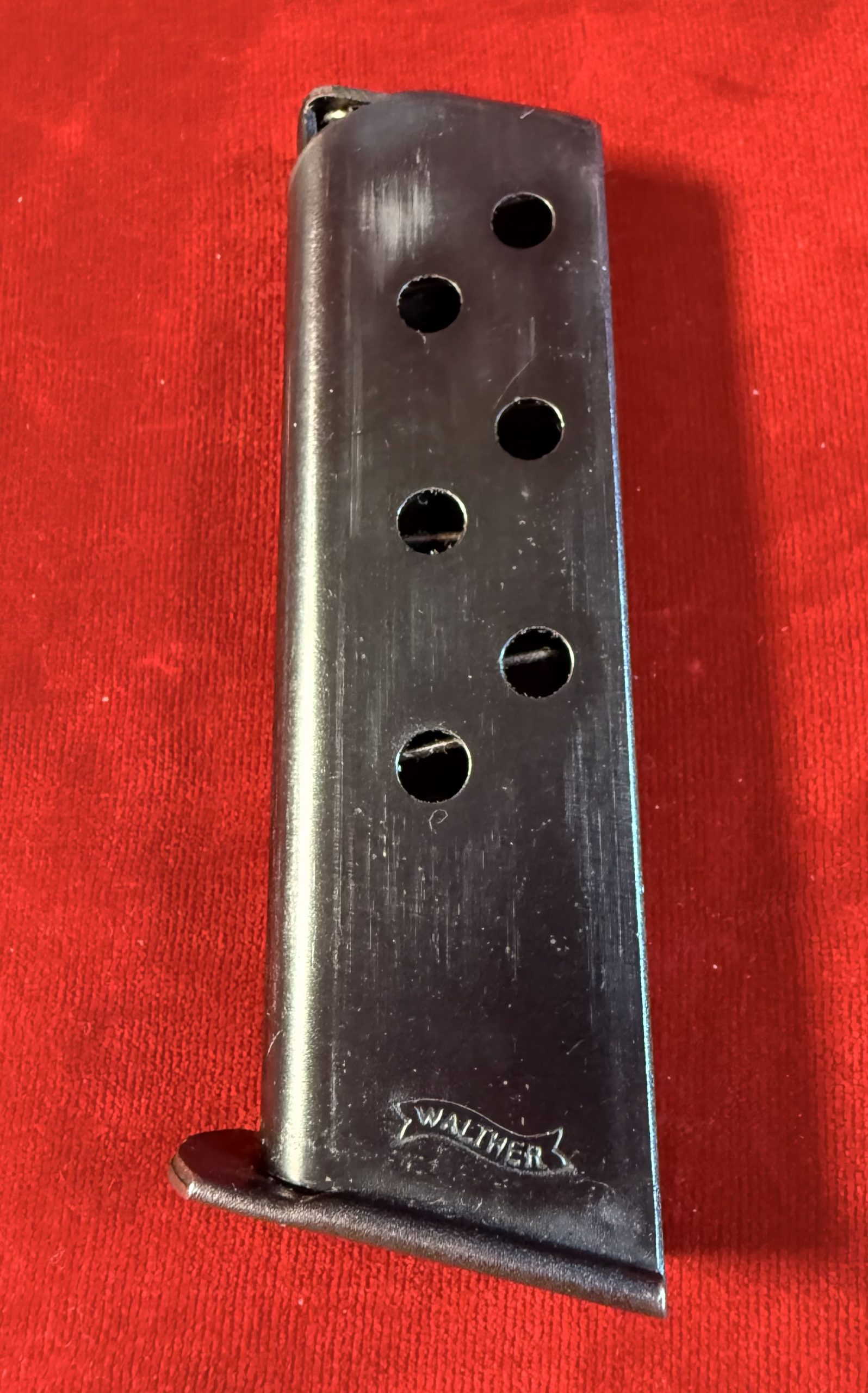 IMG_2733 MON MAY 26, ORIGINAL PRE-WAR BANER ONLY WALTHER PPK MAG…BLUED…HARD TO FIND IN MINT CONDITION - Image 1