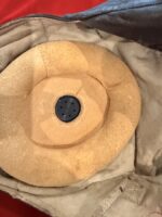 ORIGINAL US WWII ARMY AIR FORCE 1944 LEATHER FLIGHT HELMET WITH A14 OXYGEN MASK DATED 1944, STILL IN THE ORIGINAL BOX! - Image 4