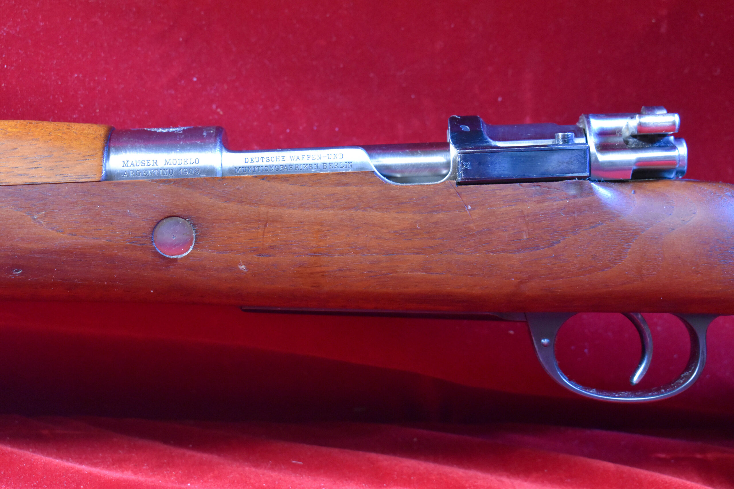 ARLENTINE-5 TUE SEPT 22, EXQUISITE, NON-IMPORT, MODEL 1909 ARGENTINE MAUSER RIFLE, STUNNING NEAR NEW & MATCHING! - Image 1