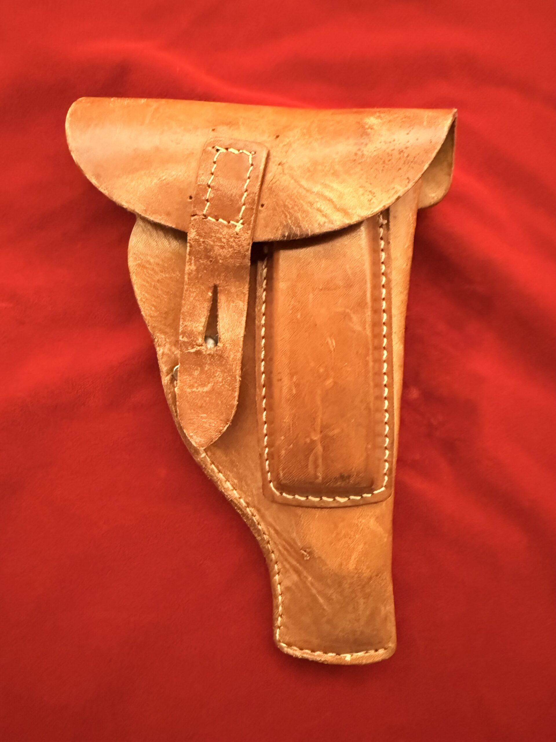 IMG_5509 MON SEPT 14, ORIGINAL WARTIME GERMAN UNMARKED HOLSTER…POSSIBLY FOR THE SAUER 38H, MAUSER HSC, WALTHER PP - Image 1