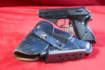 MON OCT 19, EXCEPTIONAL MAUSER HSc PISTOL,1944 3 LINE VARIANT, RARE PLASTIC GRIPS, MILITARY FINISH, E/135 WAFFENAMTED, VERY RARE jhg 44 HOLSTER, MINT FULL RIG!
