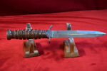 THU JUL 24, US WWII SCARCE MAKER, AERIAL GUARD MARKED, M3 FIGHTING KNIFE WITH M8 SCABBARD, MINT COLLECTOR GRADE! - Image 3