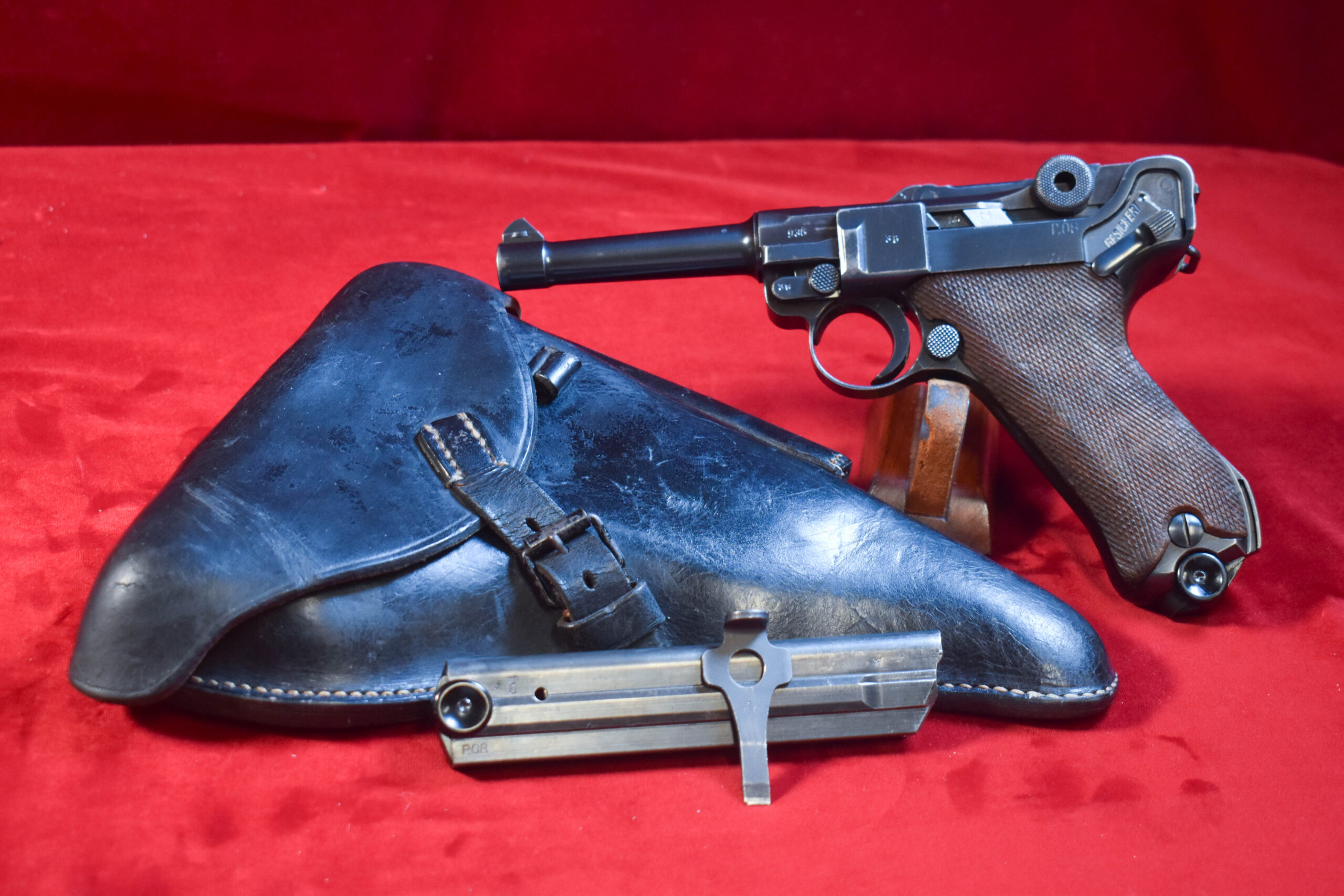 steveloo-1 THU OCT 29, BEATIFUL TOP SHELF, GERMAN WWII, MAUSER byf41 P.08 BROWN WIDOW LUGER, THE COMPLETE FULL RIG, ALL YOU NEED IN A NAZI LUGER! - Image 1